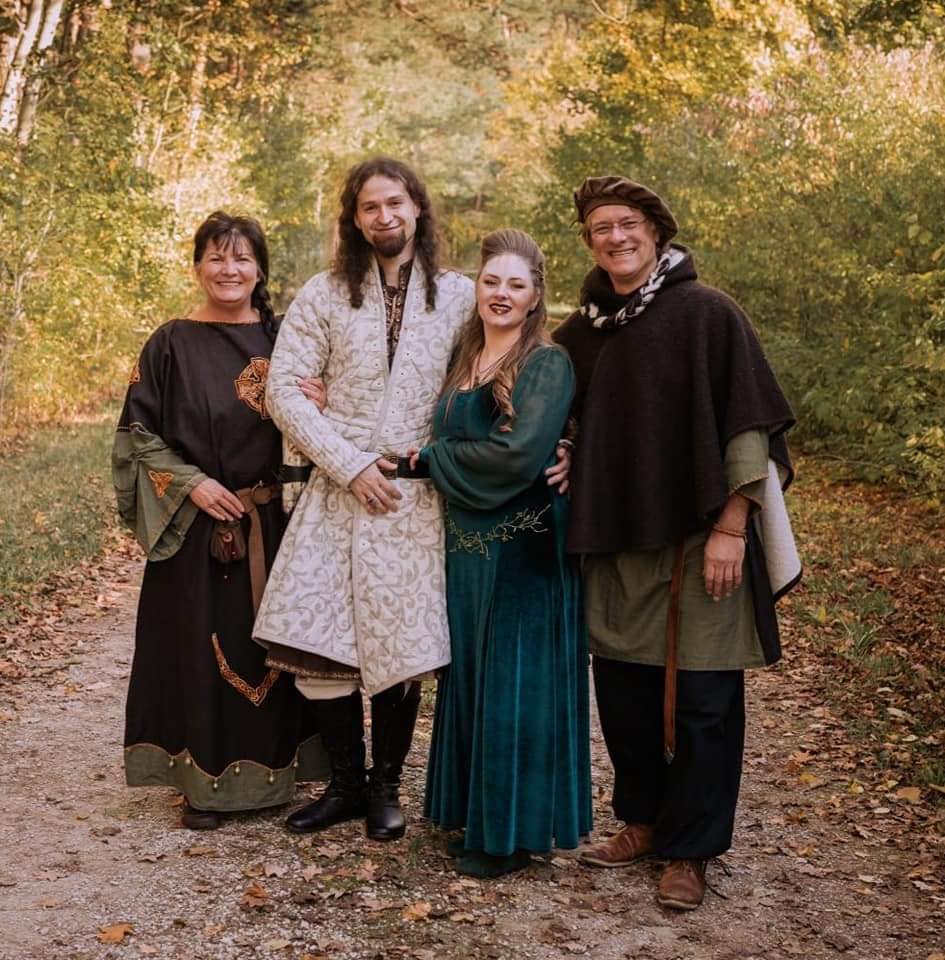 keltische Hochzeit Handfasting freie Trauung Wikinger Germanen
